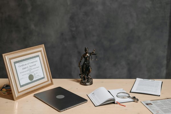 Comment maîtriser les labyrinthes juridiques du commerce international?